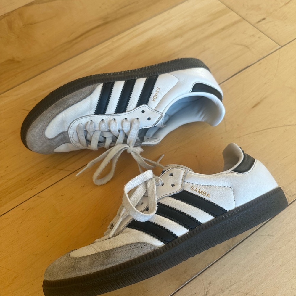 Adidas Sambas White and Black Sneaker - Picture 7 of 7